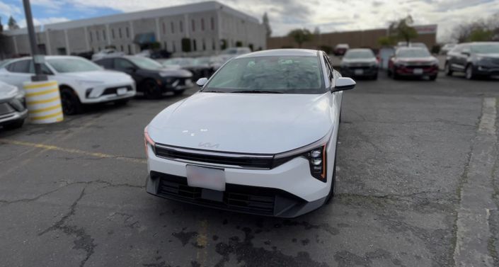 Thumbnail: 2025 Kia K4 - 1
