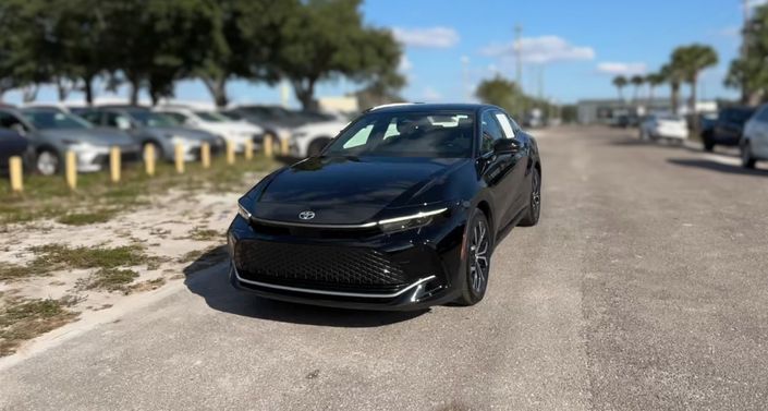 2025 Toyota Crown XLE -
                  Haines City, FL