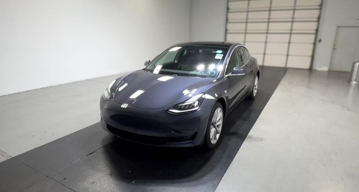 Thumbnail: 2020 Tesla Model 3 - 1