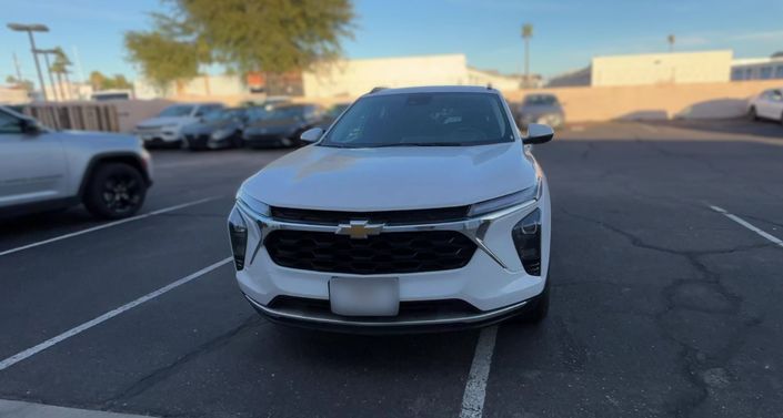 Thumbnail: 2025 Chevrolet Trax - 1