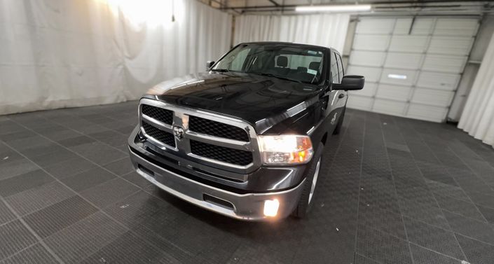 Thumbnail: 2021 RAM 1500 Classic - 1