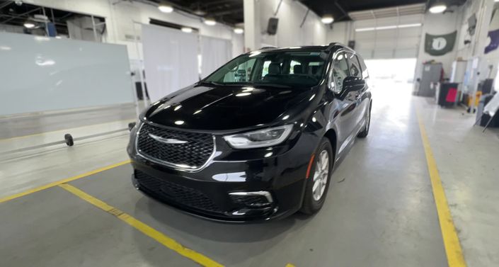 Thumbnail: 2022 Chrysler Pacifica - 1