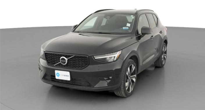 Thumbnail: 2024 Volvo XC40 - 1