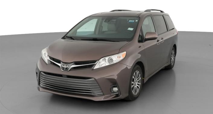 Thumbnail: 2019 Toyota Sienna - 1