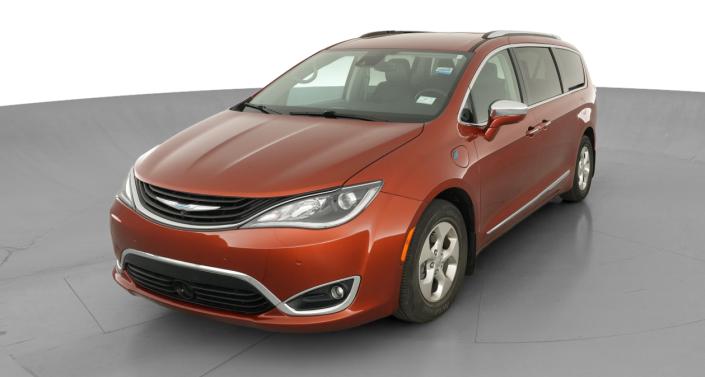 Thumbnail: 2018 Chrysler Pacifica - 1