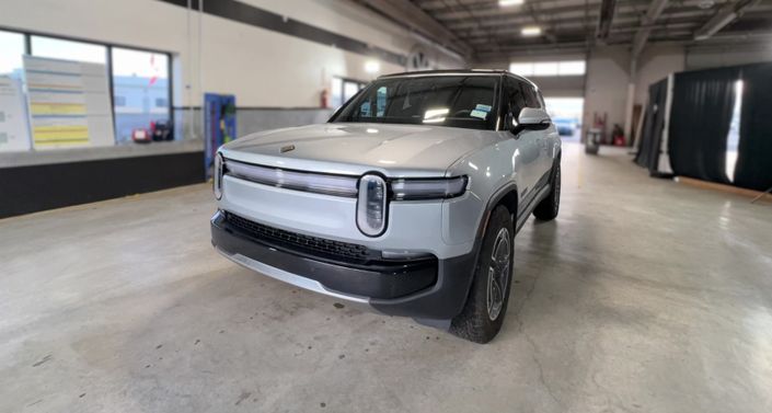 2025 Rivian R1S  -
                  Fairview, OR