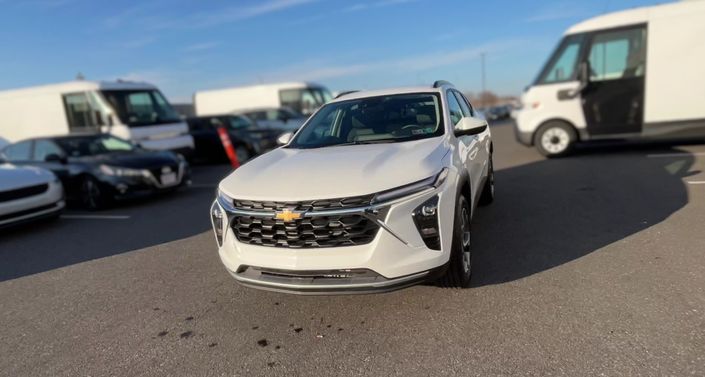 Thumbnail: 2025 Chevrolet Trax - 1