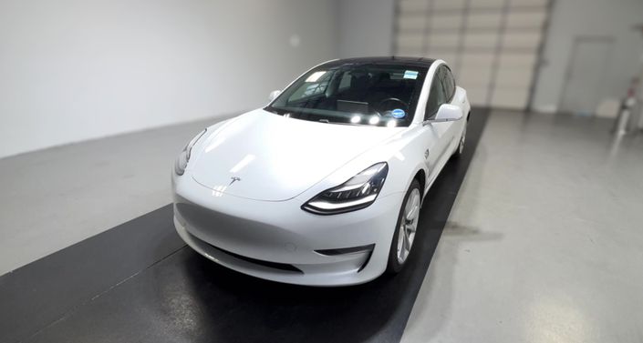 Thumbnail: 2019 Tesla Model 3 - 1