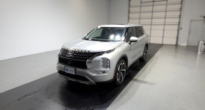 Thumbnail: 2024 Mitsubishi Outlander - 1
