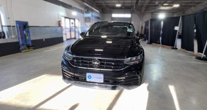 Thumbnail: 2022 Volkswagen Tiguan - 1
