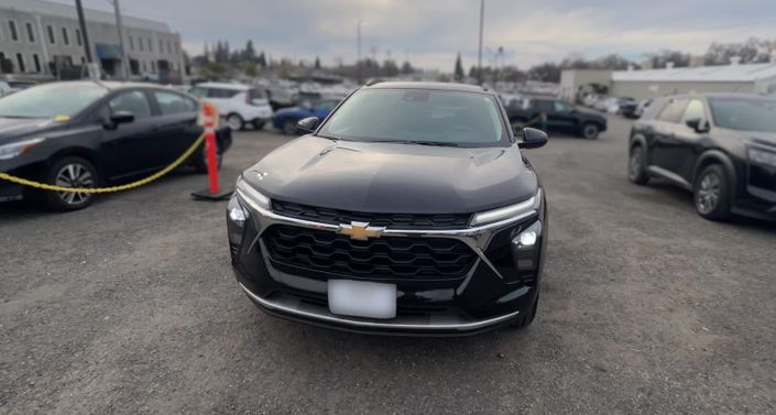 Thumbnail: 2025 Chevrolet Trax - 1