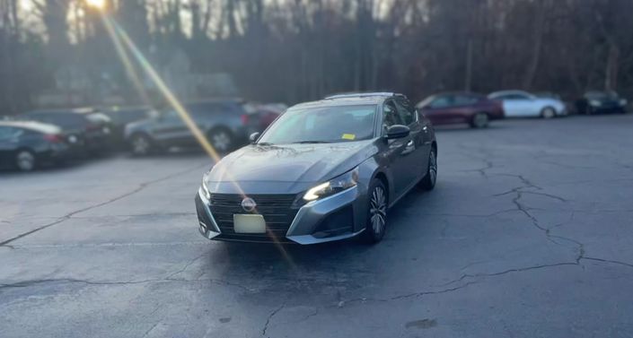 Thumbnail: 2025 Nissan Altima - 1