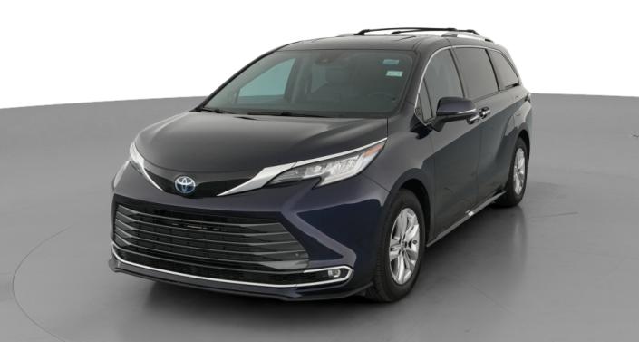 Thumbnail: 2023 Toyota Sienna - 1