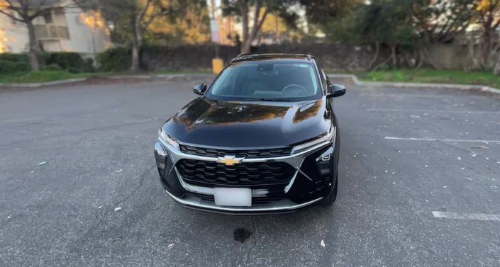 Thumbnail: 2025 Chevrolet Trax - 1