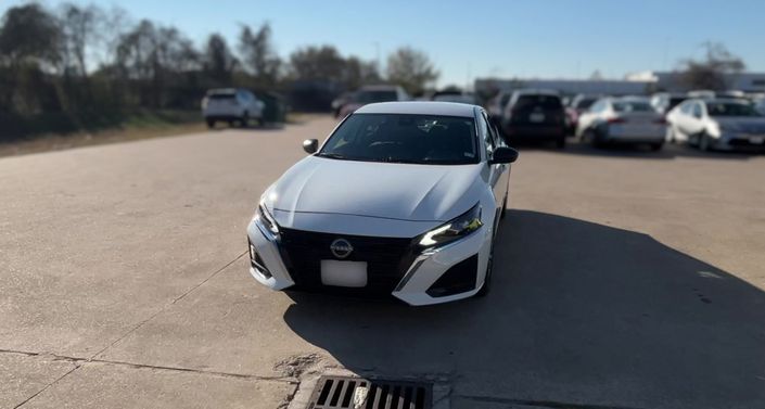 Thumbnail: 2025 Nissan Altima - 1