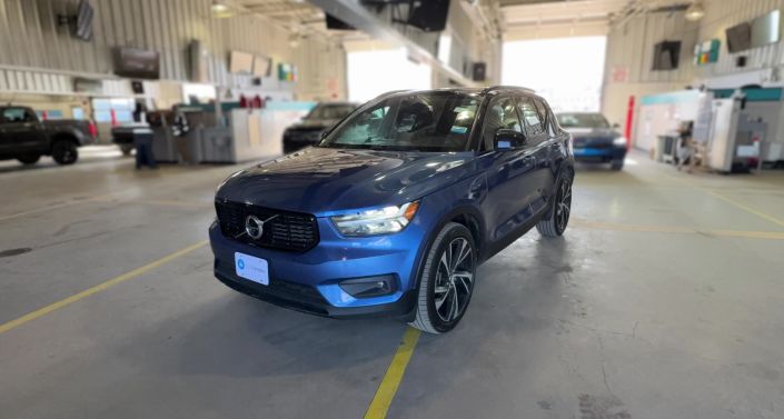 Thumbnail: 2021 Volvo XC40 - 1