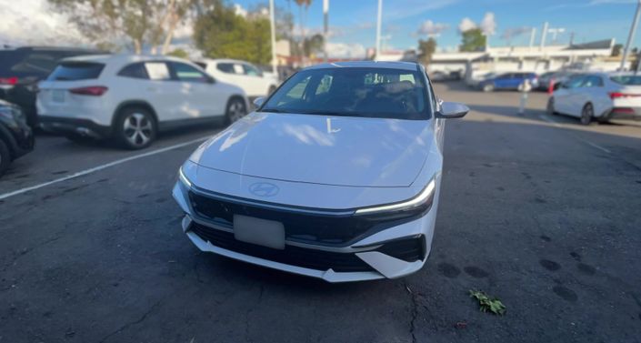 Thumbnail: 2025 Hyundai Elantra - 1