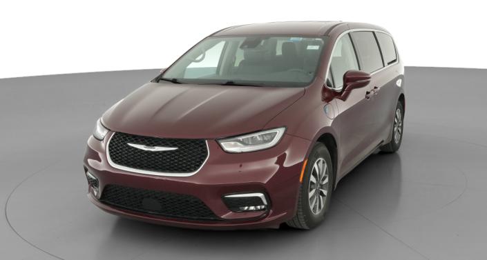Thumbnail: 2022 Chrysler Pacifica - 1