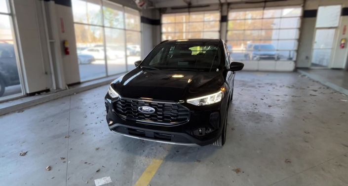 Thumbnail: 2025 Ford Escape - 1