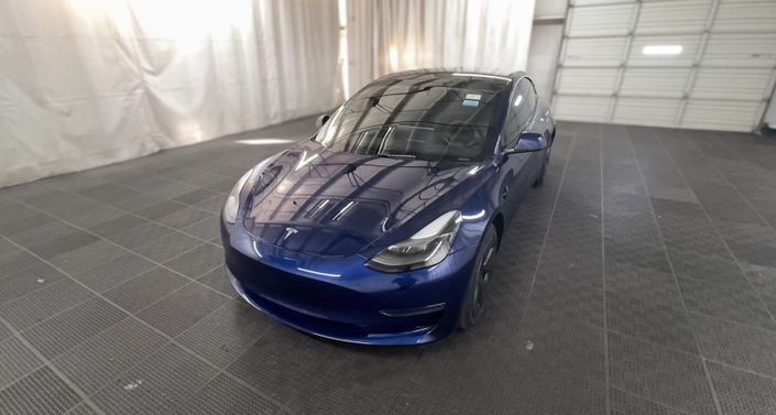 Thumbnail: 2023 Tesla Model 3 - 1