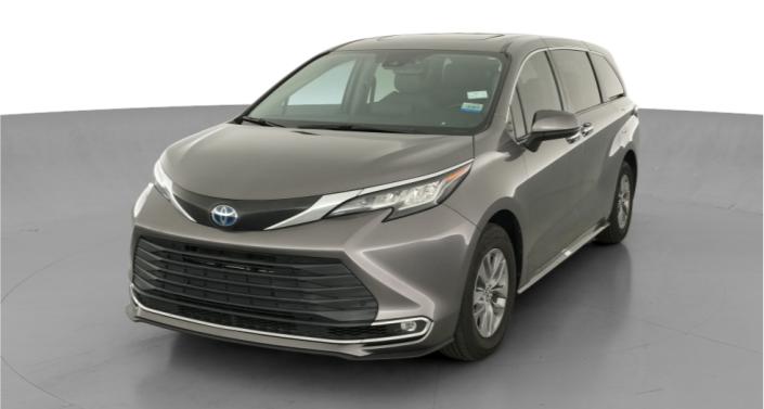 Thumbnail: 2022 Toyota Sienna - 1