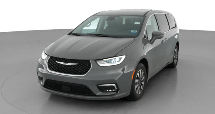 Thumbnail: 2022 Chrysler Pacifica - 1