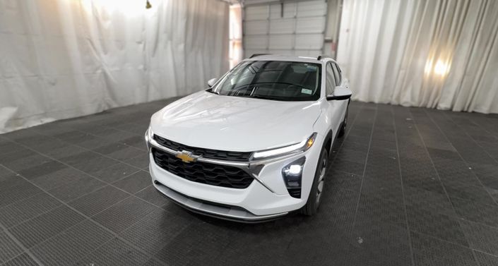 Thumbnail: 2025 Chevrolet Trax - 1