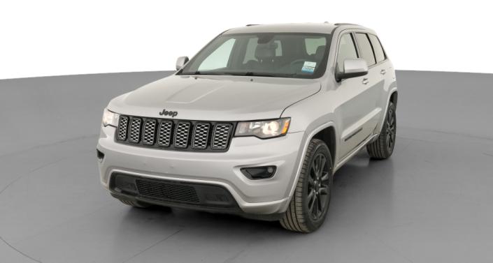 Thumbnail: 2017 Jeep Grand Cherokee - 1