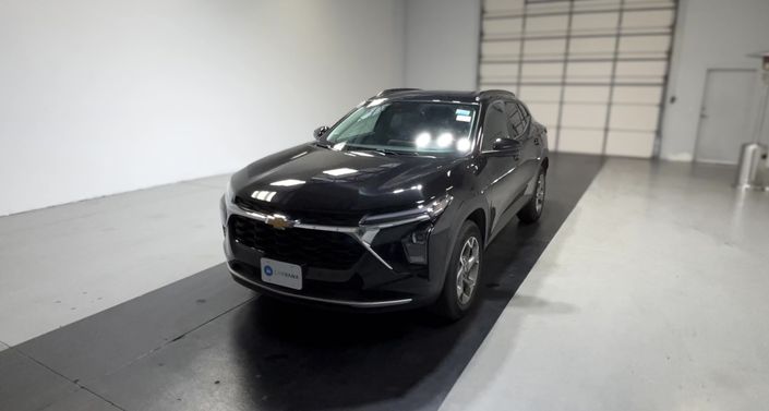 Thumbnail: 2025 Chevrolet Trax - 1