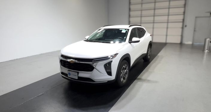 Thumbnail: 2025 Chevrolet Trax - 1