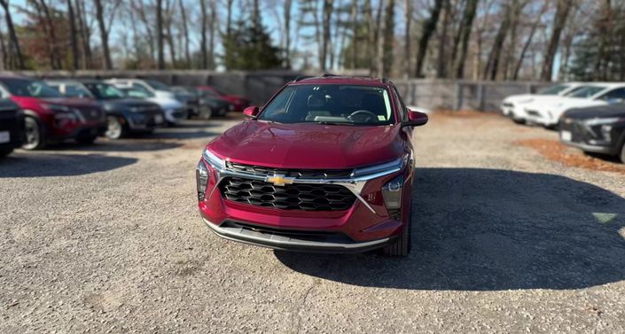 Thumbnail: 2025 Chevrolet Trax - 1