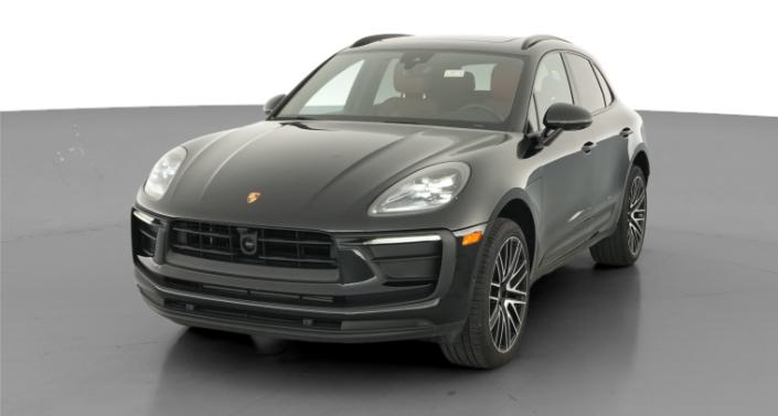 Thumbnail: 2024 Porsche Macan - 1