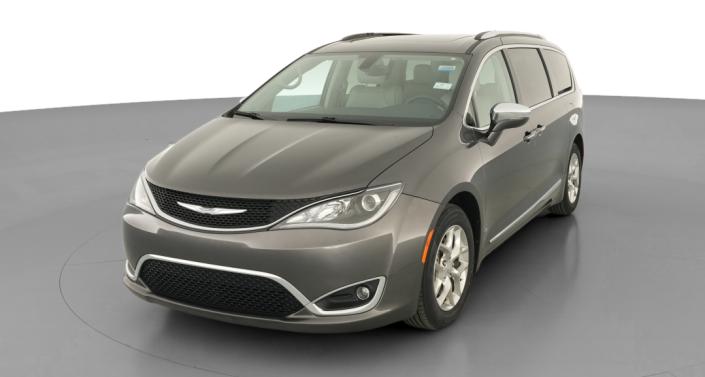 Thumbnail: 2017 Chrysler Pacifica - 1