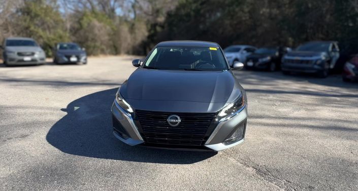 Thumbnail: 2025 Nissan Altima - 1