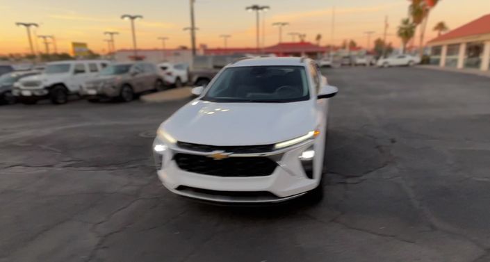 Thumbnail: 2025 Chevrolet Trax - 1