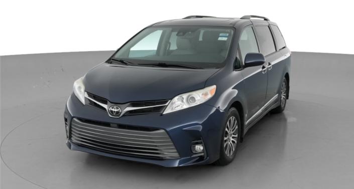 Thumbnail: 2019 Toyota Sienna - 1