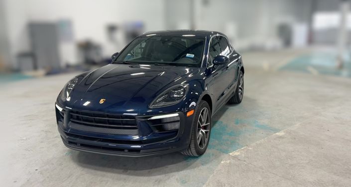 Thumbnail: 2022 Porsche Macan - 1