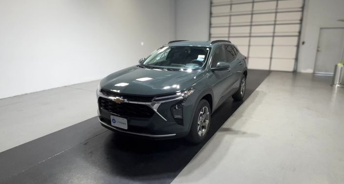 Thumbnail: 2025 Chevrolet Trax - 1