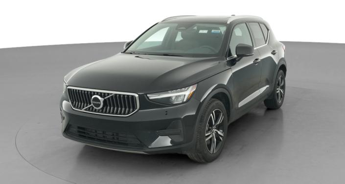 Thumbnail: 2025 Volvo XC40 - 1