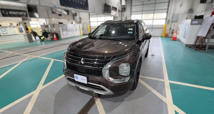 Thumbnail: 2023 Mitsubishi Outlander - 1