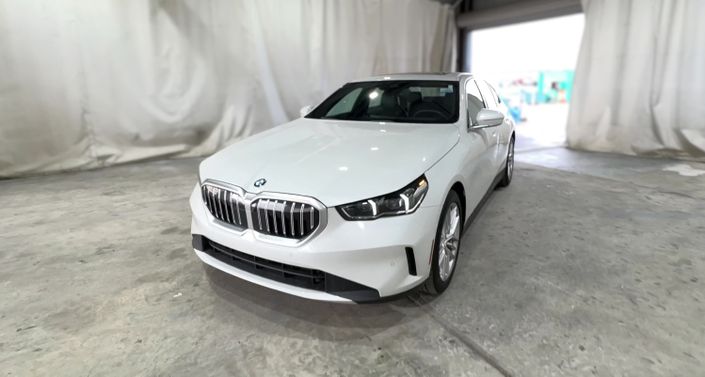 Thumbnail: 2025 BMW 5 Series - 1