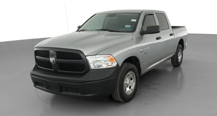 Thumbnail: 2020 RAM 1500 Classic - 1