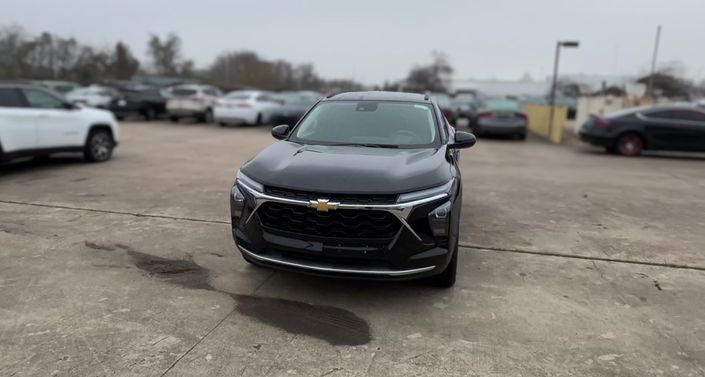 Thumbnail: 2025 Chevrolet Trax - 1