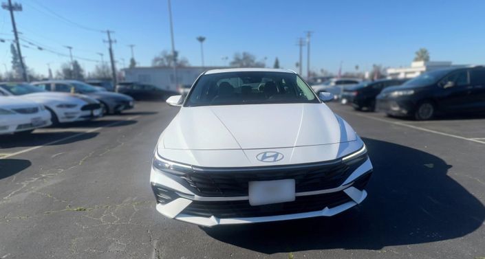 Thumbnail: 2025 Hyundai Elantra - 1