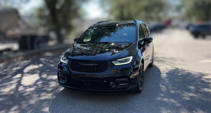 Thumbnail: 2025 Chrysler Pacifica - 1