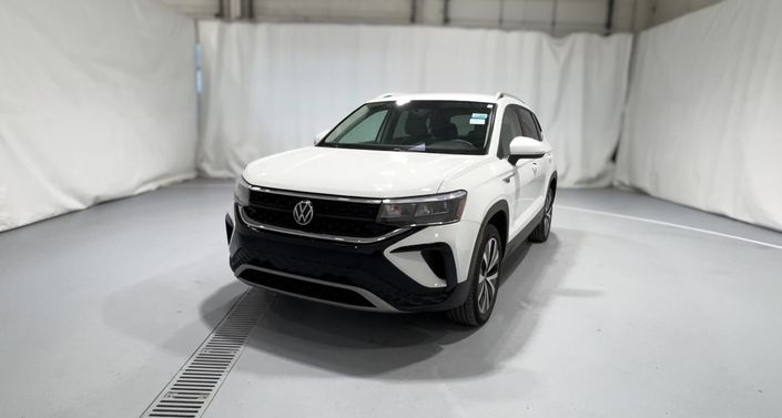 Thumbnail: 2022 Volkswagen Taos - 1