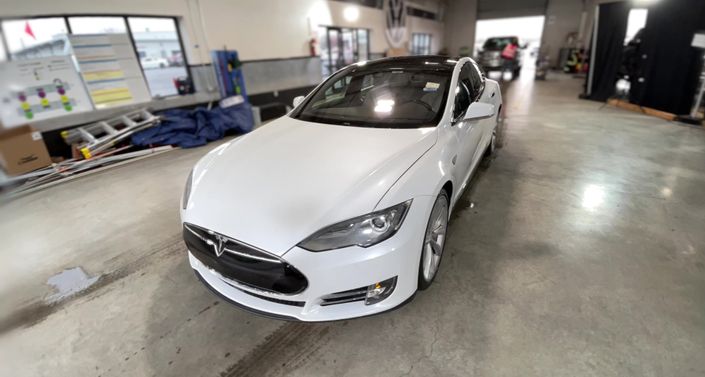 2015 Tesla Model S 70D -
                  Fairview, OR