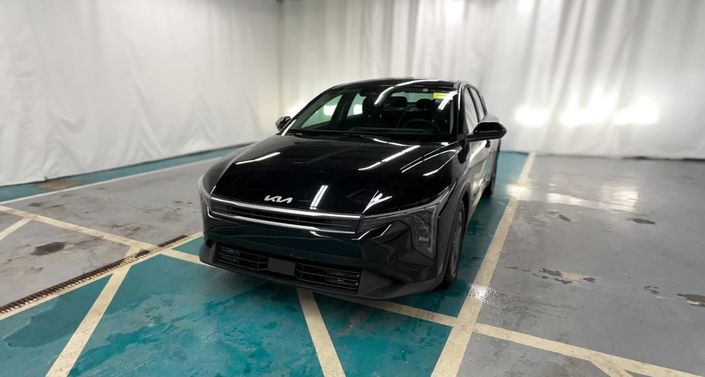 Thumbnail: 2025 Kia K4 - 1