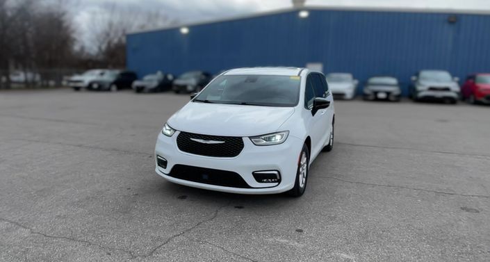 Thumbnail: 2025 Chrysler Pacifica - 1