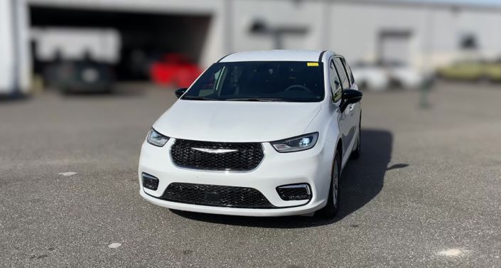 Thumbnail: 2025 Chrysler Pacifica - 1